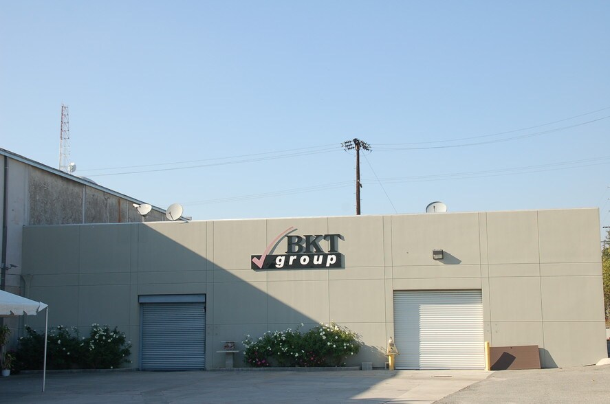 More Photos Of 3235 N San Fernando Rd, Los Angeles Warehouse For Lease