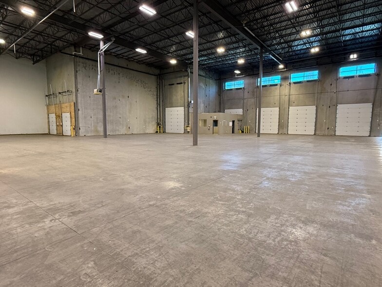 More Photos Of 27515 56th Ave, Langley Twp Warehouse For Lease