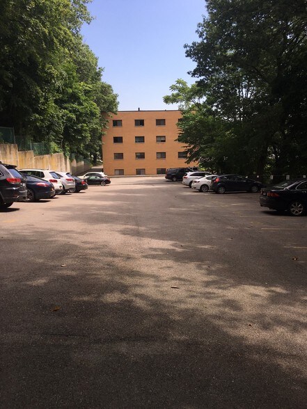 More Photos Of 250 E Hartsdale Ave, Hartsdale Office For Lease