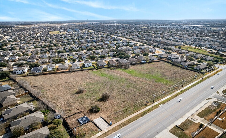 More Photos Of 964 Bagdad Rd, Leander Unknown For Lease