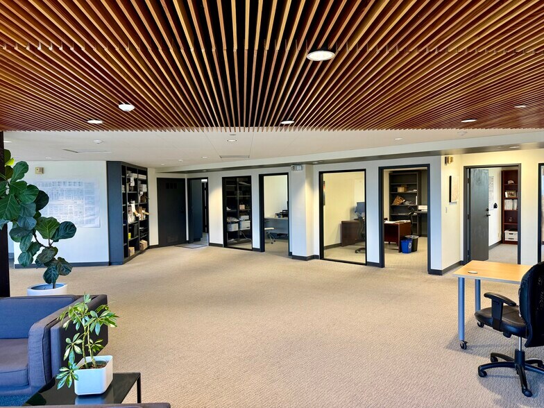 More Photos Of 353 San Jon Rd, Ventura Office For Sale