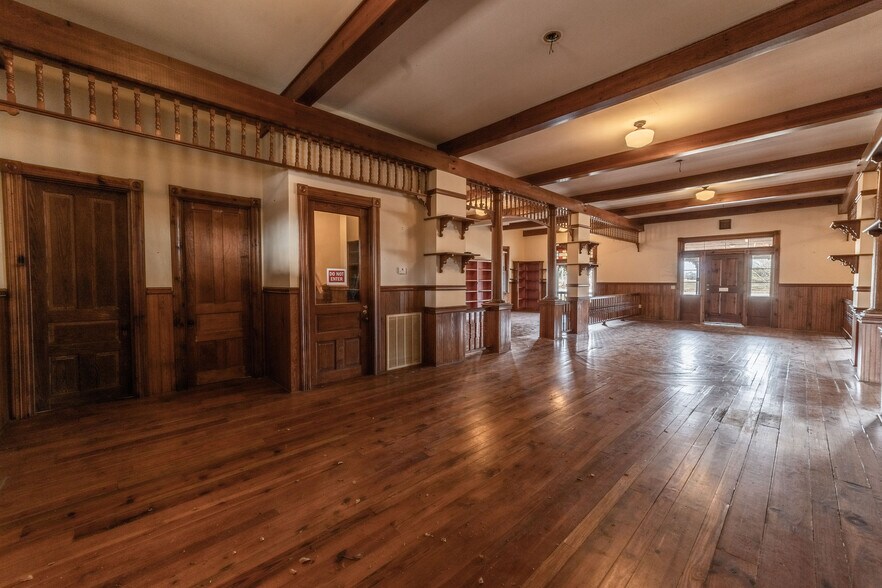 More Photos Of , Marion Unknown For Sale