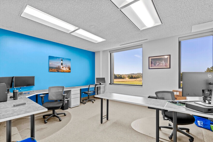 More Photos Of 1 Broadcast Way, Cadillac Medical For Sale