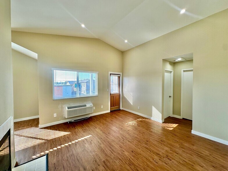 More Photos Of 4447 49th St, San Diego Apartments For Sale