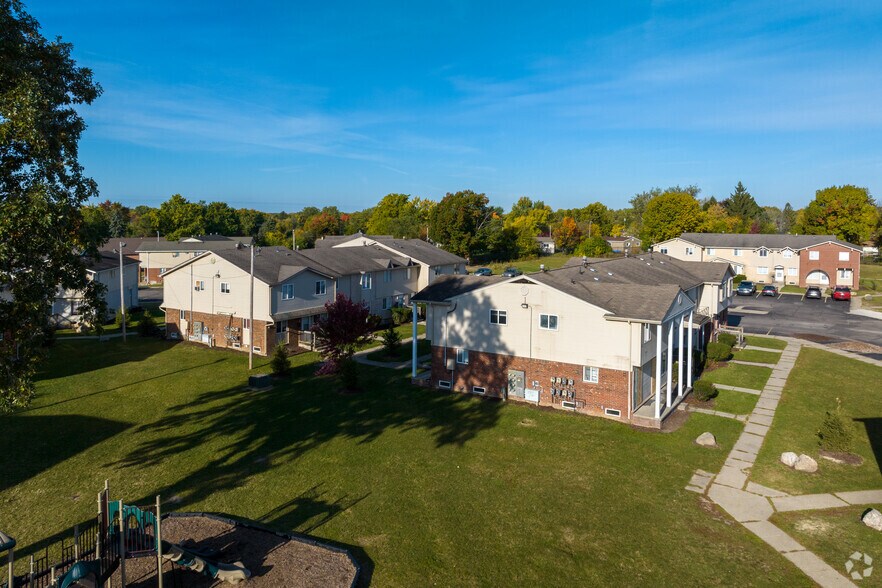 More Photos Of 6028 Vanderbilt Dr, Mount Morris Apartments For Sale