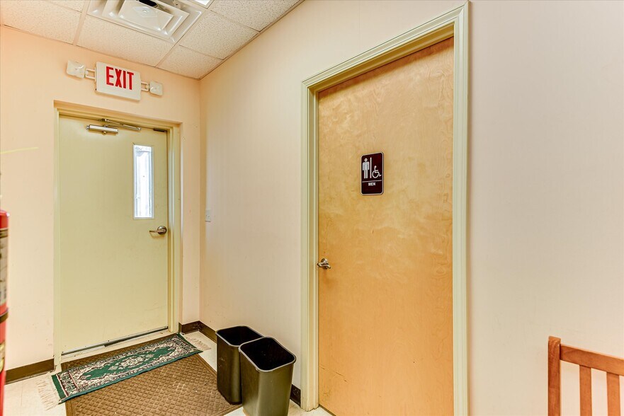 More Photos Of 1950 International Ct, Grovetown Office For Sale