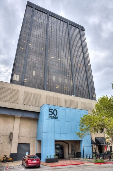 More Photos Of 1900 NW Expressway, Oklahoma City Office For Lease