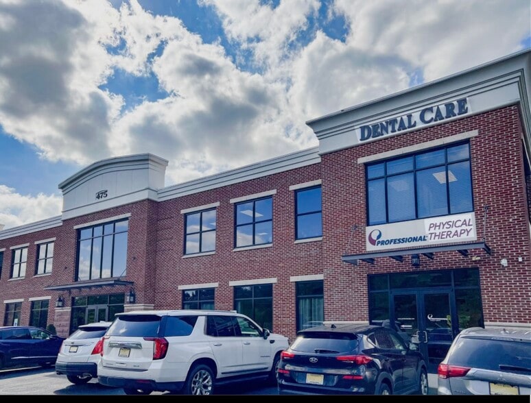 Primary Photo Of 475 N Bridge St, Bridgewater Medical For Lease