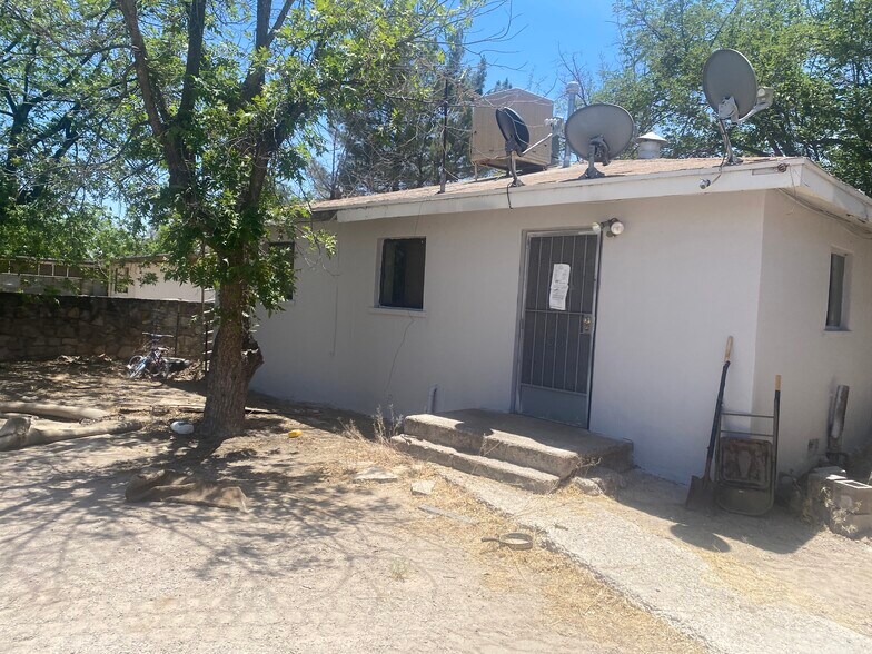 More Photos Of 8493-8495 S Main St, Mesilla Park Storefront For Sale