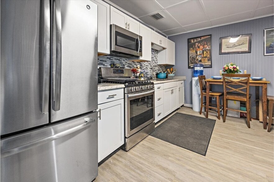 More Photos Of 474379 E 200 Sr, Fernandina Beach Auto Repair For Sale