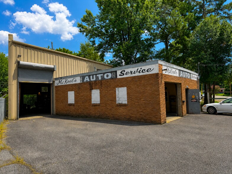Primary Photo Of 862 Bartlett Rd, Memphis Auto Repair For Sale