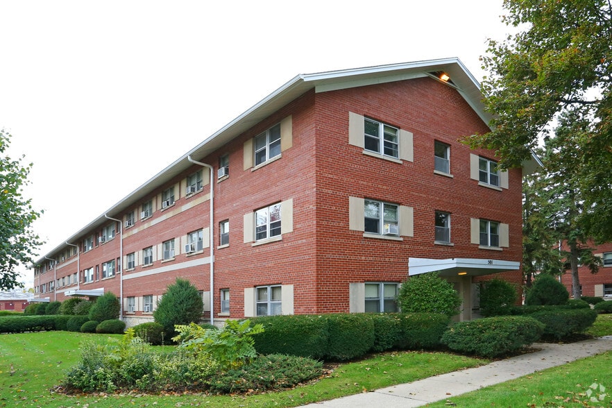 Primary Photo Of 501-551 W Euclid Ave, Arlington Heights Apartments For Sale