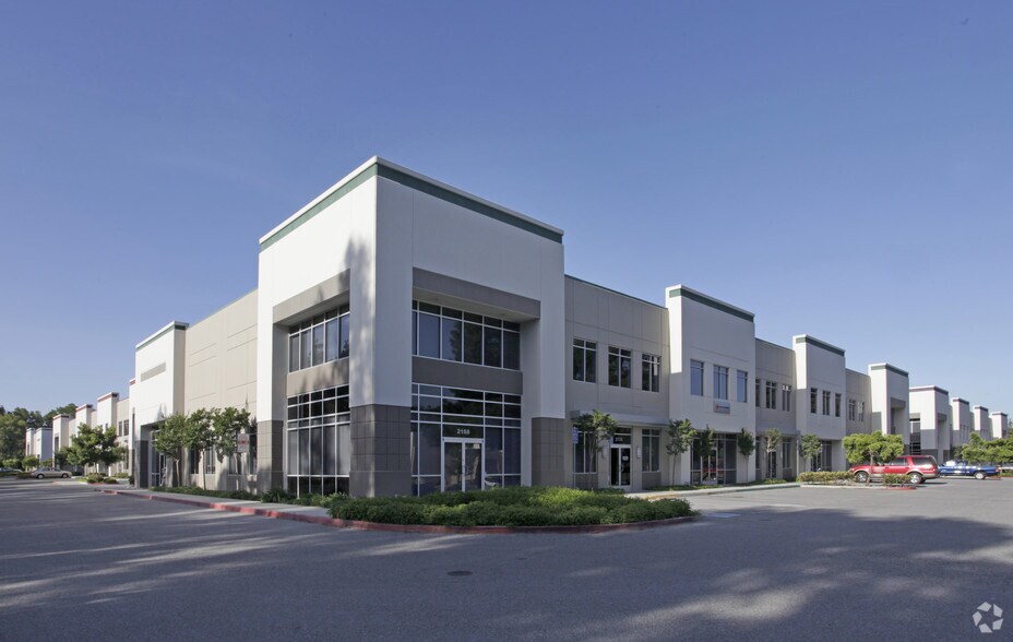 More Photos Of 2188 Ringwood Ave, San Jose Light Distribution For Lease