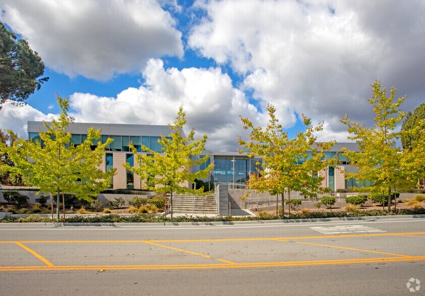 More Photos Of 3170 Porter Dr, Palo Alto Research And Development For Lease