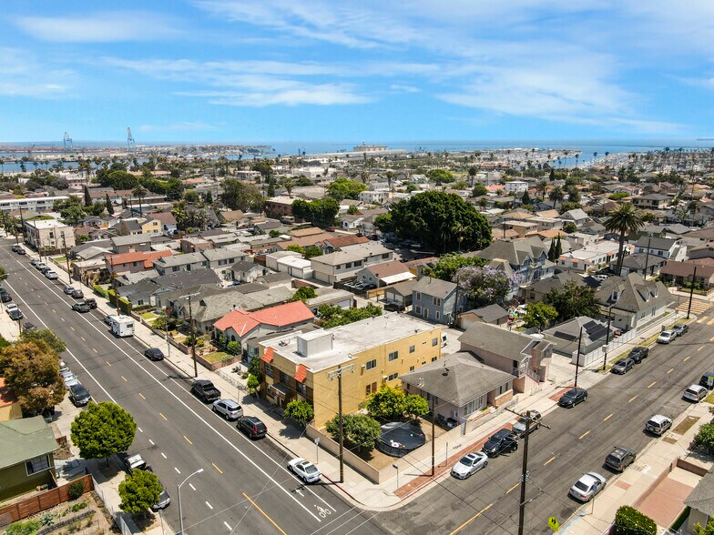 More Photos Of 383 W 14th St, San Pedro Apartments For Sale