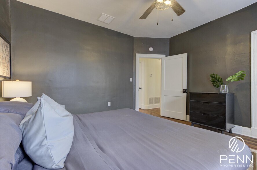 More Photos Of 2375 Forrest Ave, Memphis Apartments For Sale