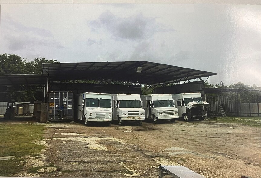 More Photos Of 813 Autumnwood Dr, Houston Land For Sale