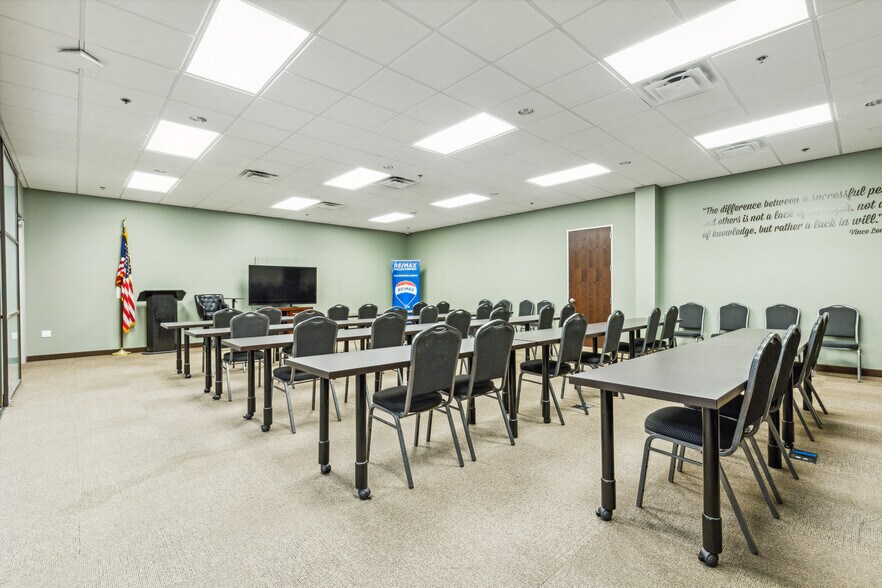 More Photos Of 3915 Mcdermott Rd, Plano Storefront Retail Office For Sale