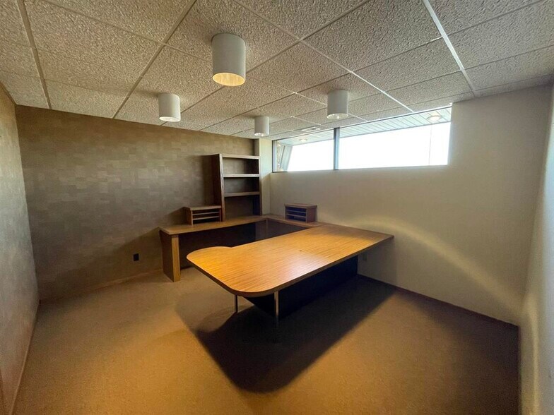 More Photos Of 3525 Patch St, Stevens Point Office For Lease
