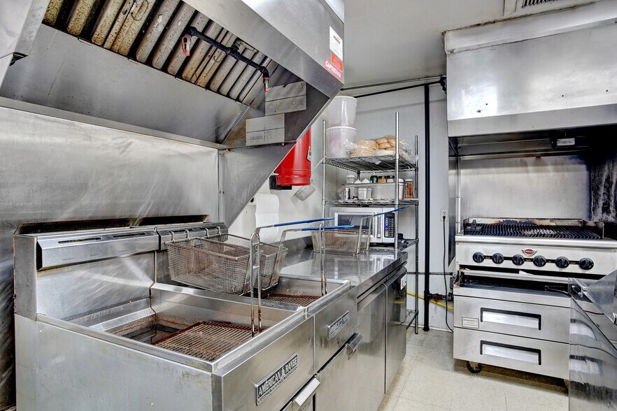 More Photos Of 2633 Holden Beach Rd SW, Holden Beach Restaurant For Sale