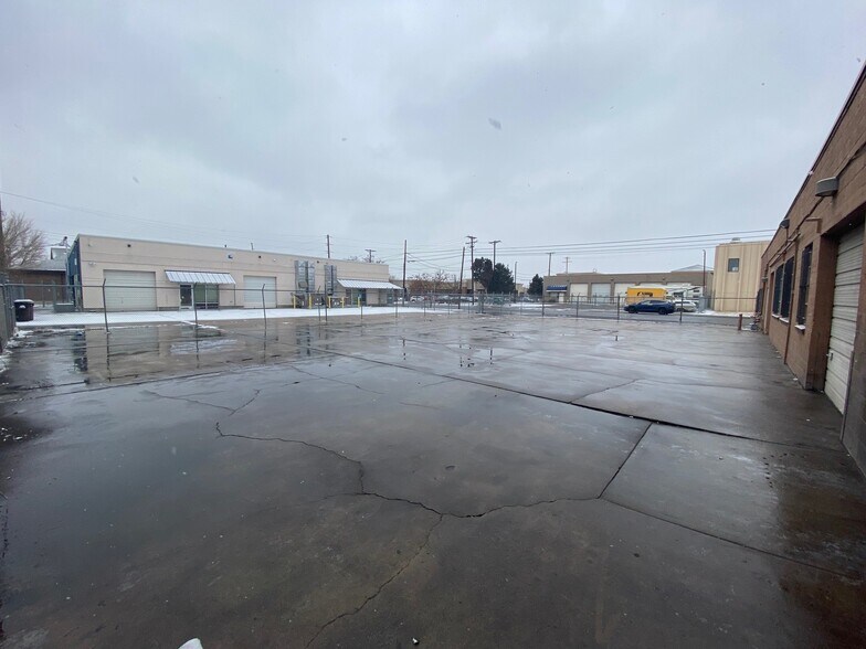 More Photos Of 1438 S Cherokee St, Denver Warehouse For Lease