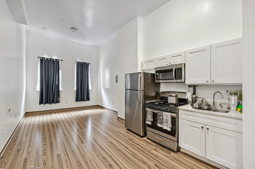 More Photos Of , Philadelphia Multifamily For Sale