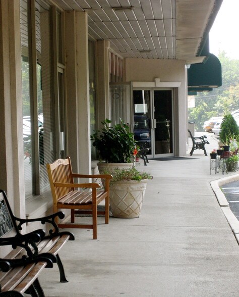 More Photos Of 5-15 Sicomac Rd, North Haledon Storefront Retail Office For Lease