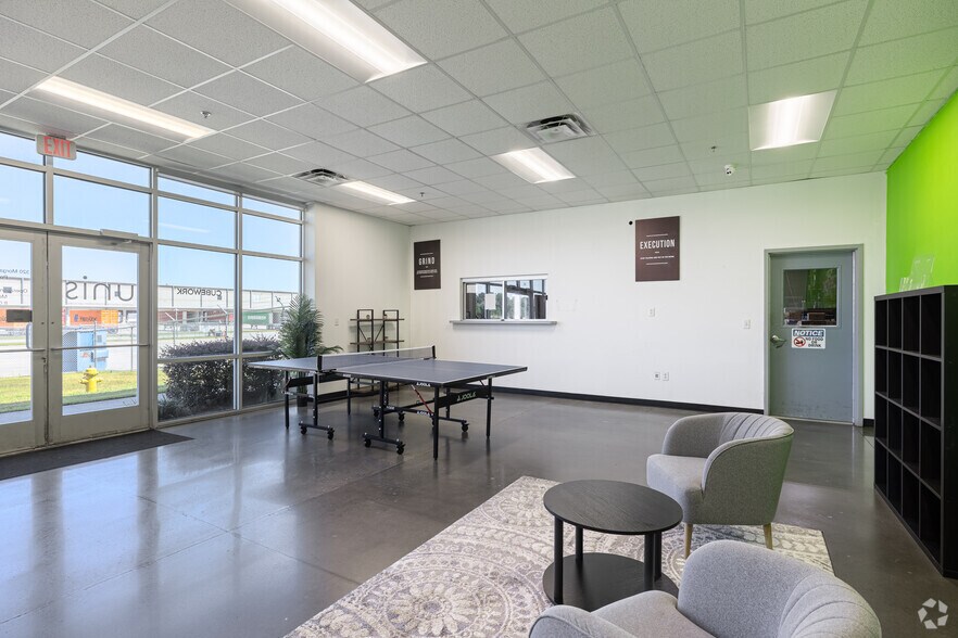 More Photos Of 320 Morgan Lakes Blvd, Pooler Distribution For Lease