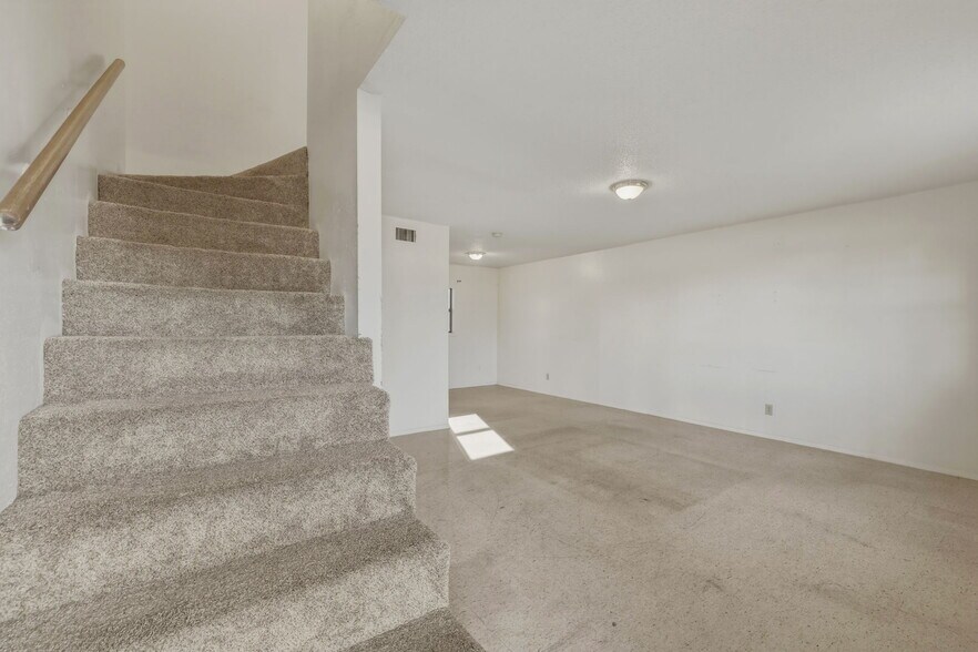 More Photos Of 1728 Pulliam St, San Angelo Apartments For Sale