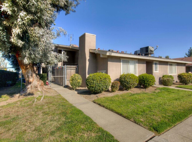 More Photos Of 591 W Ashlan Ave, Clovis Apartments For Sale