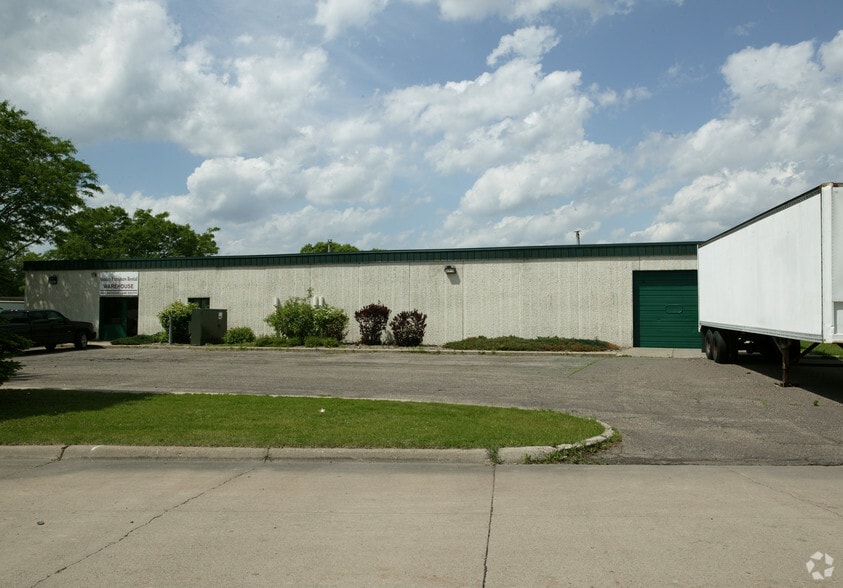 More Photos Of 2845 S Anthony Ln, Saint Anthony Warehouse For Lease