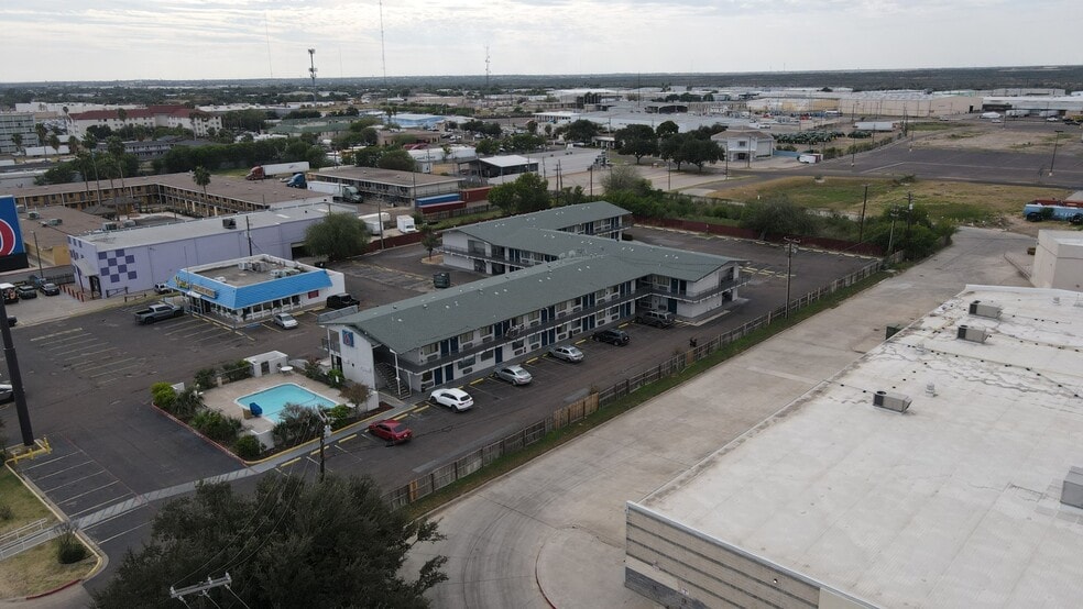 More Photos Of 5310 San Bernardo Ave, Laredo Hotel For Sale