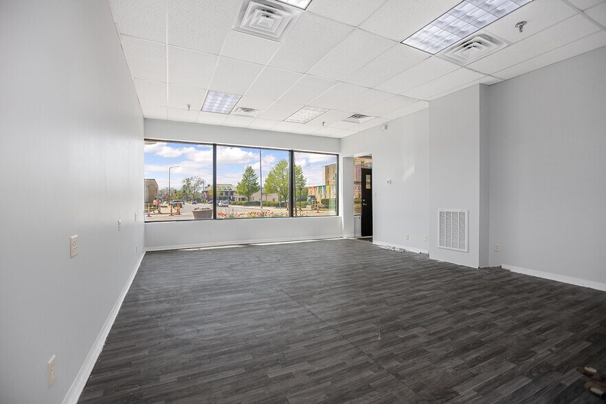 More Photos Of 600 S Main St, Elkhart Office For Lease