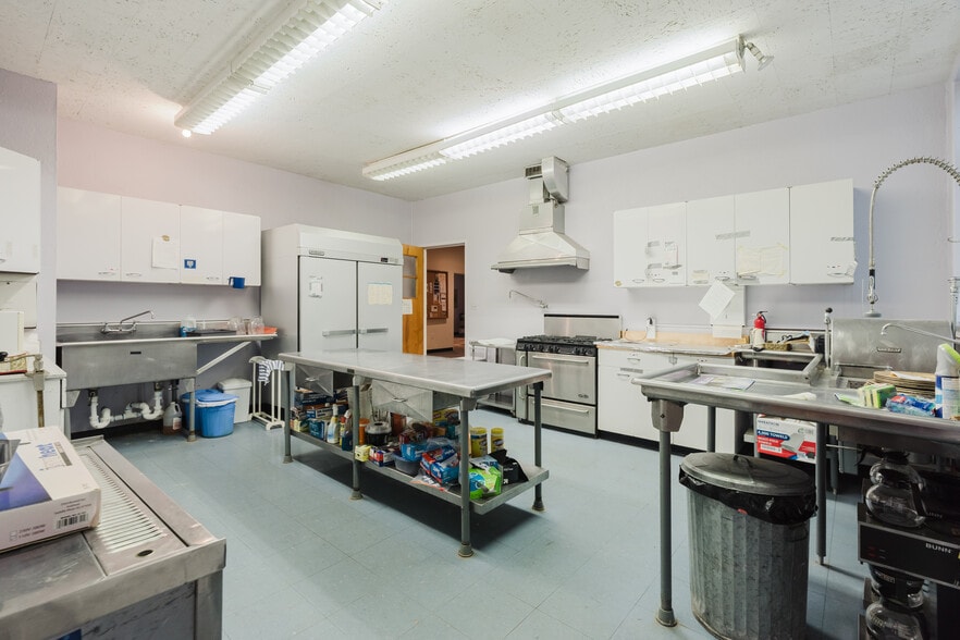 More Photos Of 557 Thompson Blvd, Watertown Religious Facility For Sale