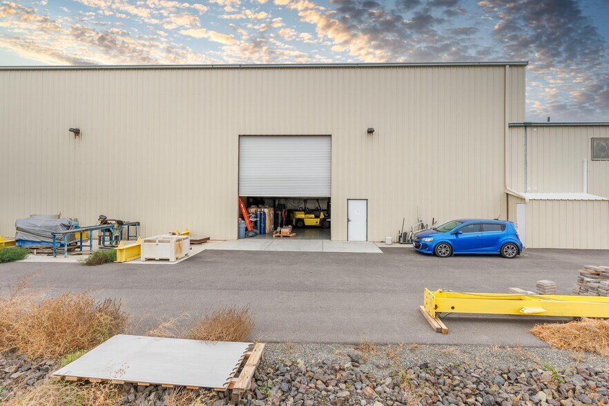 More Photos Of 1585 Dale Ave, Benton City Industrial For Lease