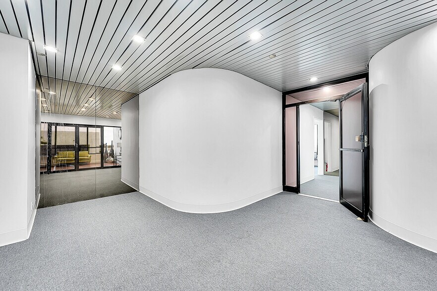 More Photos Of 2328 10th Ave N, Lake Worth Office For Lease