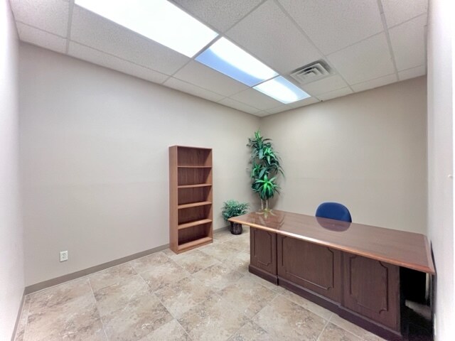 More Photos Of 3512 Avenue I, Rosenberg Office For Lease