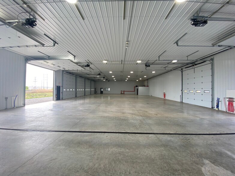 More Photos Of 1921 Brighton Henrietta Town Line Rd, Rochester Light Manufacturing For Lease