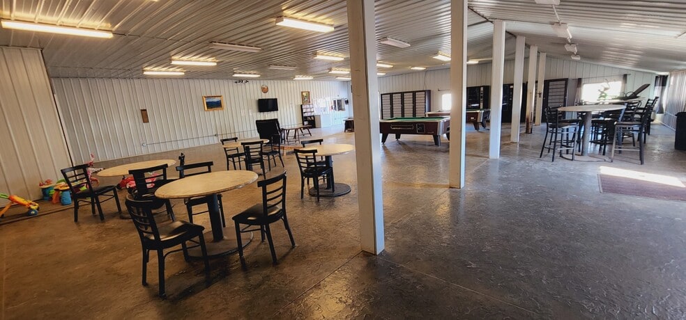 More Photos Of 2052 NW 125th Ave, Watford City Self Storage For Sale
