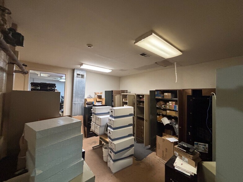 More Photos Of 1140 W Washington Blvd, Chicago Warehouse For Sale