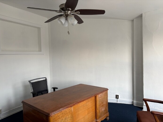 More Photos Of 4301 Page Blvd, Saint Louis Religious Facility For Lease