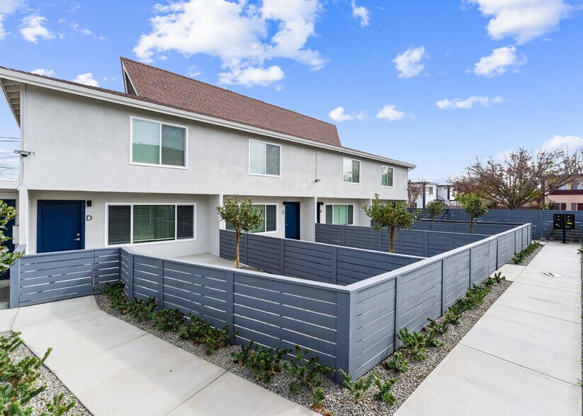 More Photos Of 1024 Mission Dr, Costa Mesa Apartments For Sale