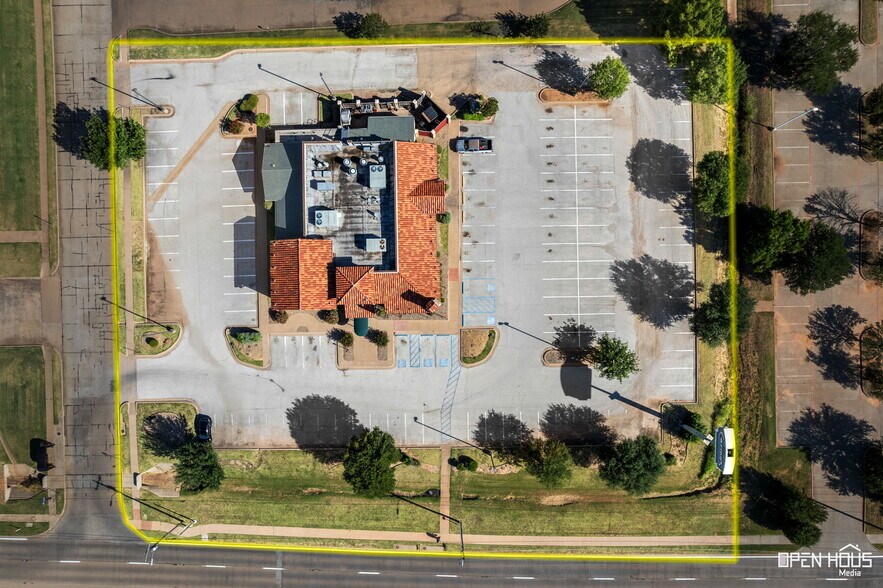 More Photos Of 4330 Kell Blvd, Wichita Falls Restaurant For Sale