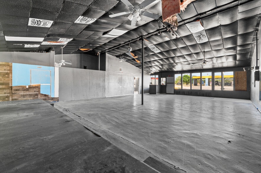 More Photos Of 2423 Palo Alto Rd, San Antonio Convenience Store For Sale