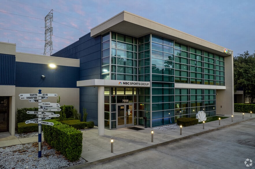 More Photos Of 7300-7356 Greenbriar Pky, Orlando Unknown For Lease