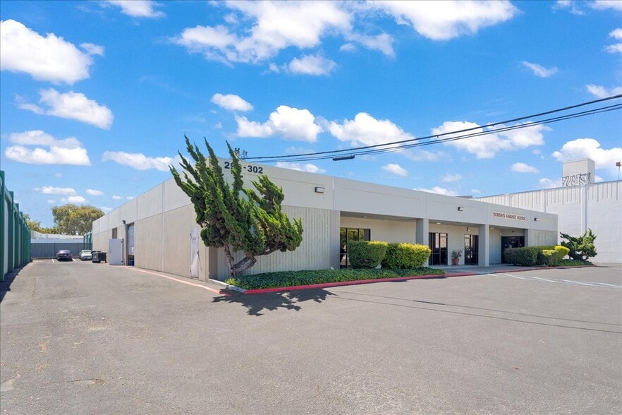 Primary Photo Of 290-302 Brokaw Rd, Santa Clara Warehouse For Sale