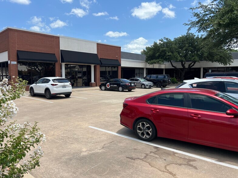 More Photos Of 359 Lake Park Rd, Lewisville Storefront For Sale