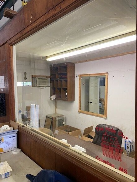 More Photos Of 127 Hemlock St, Columbus Office For Lease