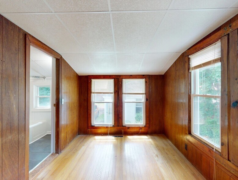 More Photos Of 153 Russell St, Hadley Multifamily For Sale