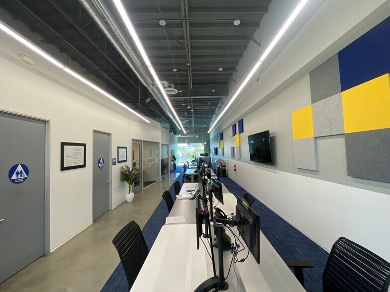 More Photos Of 3748 Bayer Ave, Long Beach Office For Lease